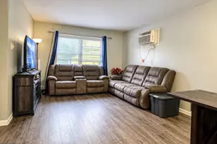 135 Meadowbrook Ln, Brookhaven, PA 19015 - Photo 4