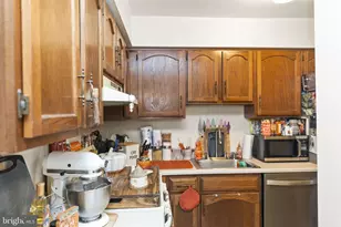 538 Gia Cir, Clifton Heights, PA 19018 - Photo 6