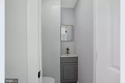 122 W Mowry Street, Chester, PA 19013 - Photo 20