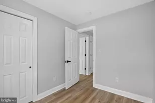 122 W Mowry St, Chester, PA 19013 - Photo 32