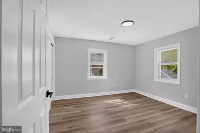 122 W Mowry Street, Chester, PA 19013 - Photo 24