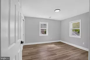 122 W Mowry St, Chester, PA 19013 - Photo 24