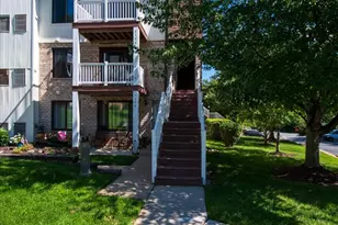 7126 Hilltop Dr, Brookhaven, PA 19015 - Photo 1
