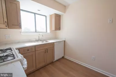 7126 Hilltop Drive #90, Brookhaven, PA 19015 - Photo 12