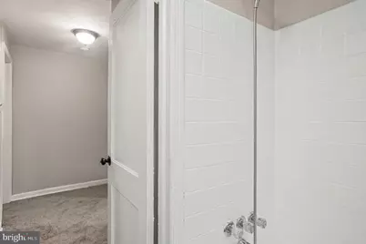 529 S 2nd Street, Darby, PA 19023 - Photo 16