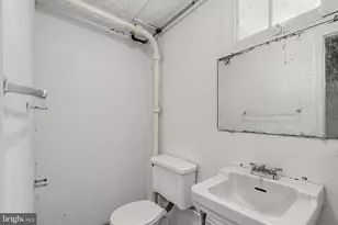 215 Parkview Dr, Broomall, PA 19008 - Photo 36