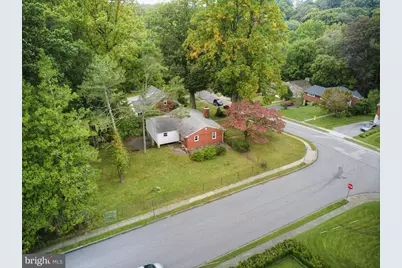 215 Parkview Drive, Broomall, PA 19008 - Photo 10