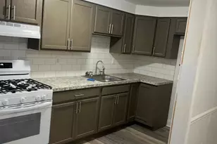 319 W 21st St, Chester, PA 19013 - Photo 4