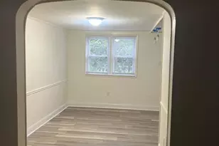 319 W 21st St, Chester, PA 19013 - Photo 2