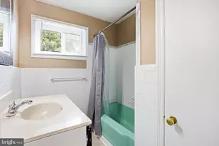 3773 Bridgewater Rd, Brookhaven, PA 19015 - Photo 8