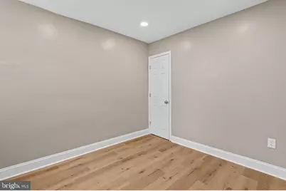 1121 W 8th Street, Chester, PA 19013 - Photo 12