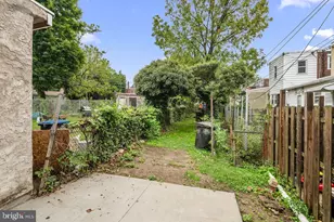 1121 W 8th St, Chester, PA 19013 - Photo 18