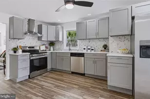2377 Booker Ave, Aston, PA 19014 - Photo 8