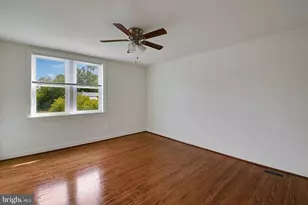 732 Crescent Dr, Glenolden, PA 19036 - Photo 6