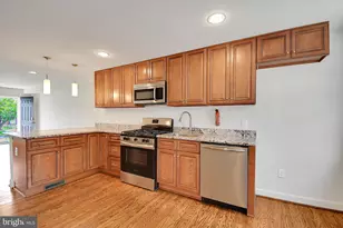 732 Crescent Dr, Glenolden, PA 19036 - Photo 4