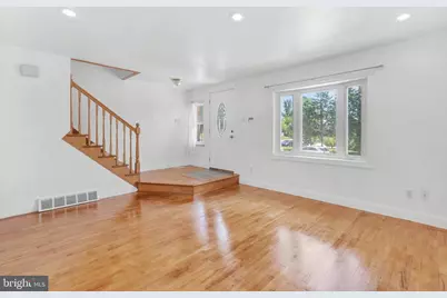 643 Saint Anthony Lane, Upper Darby, PA 19082 - Photo 6