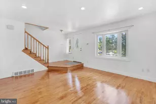 643 St Anthony Ln, Upper Darby, PA 19082 - Photo 6