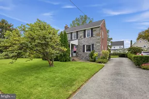 58 Upland Rd, Havertown, PA 19083 - Photo 2