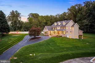 94 Autumn Woods Ln, Glen Mills, PA 19342 - Photo 2
