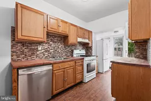 129 E 24th St, Chester, PA 19013 - Photo 6