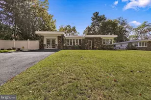 716 Martens Ln, Springfield, PA 19064 - Photo 2