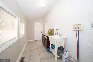 109 Chestnut St, Darby, PA 19023 - Photo 24
