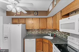 1802 N Glen Dr, Glen Mills, PA 19342 - Photo 8