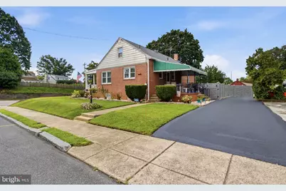 2 Myrtle Avenue, Ridley Park, PA 19078 - Photo 4