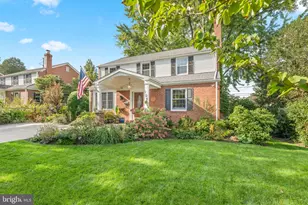 108 Buckingham Dr, Bryn Mawr, PA 19010 - Photo 2