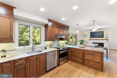 209 Rawles Run Lane, Bryn Mawr, PA 19010 - Photo 10