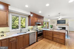 209 Rawles Run Ln, Bryn Mawr, PA 19010 - Photo 10