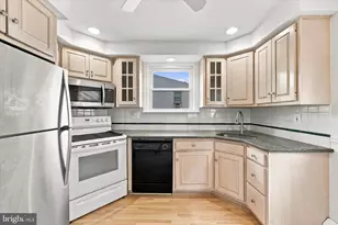 21 Davis Ave, Broomall, PA 19008 - Photo 4