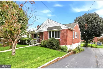 21 Davis Avenue, Broomall, PA 19008 - Photo 1