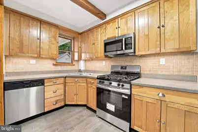 129 N Llanwellyn Avenue, Glenolden, PA 19036 - Photo 18