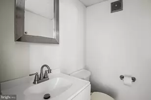 906 Burmont Rd, Drexel Hill, PA 19026 - Photo 18