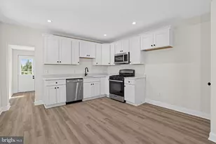 1315 E 9th St, Crum Lynne, PA 19022 - Photo 10