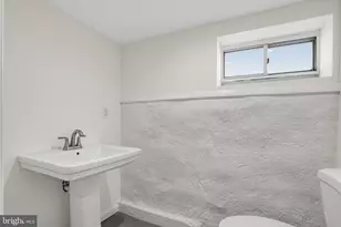 1315 E 9th St, Crum Lynne, PA 19022 - Photo 28