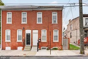 721 McIlvain St, Chester, PA 19013 - Photo 2