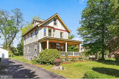 129 Wayne Ave E, Aldan, PA 19018 - Photo 1