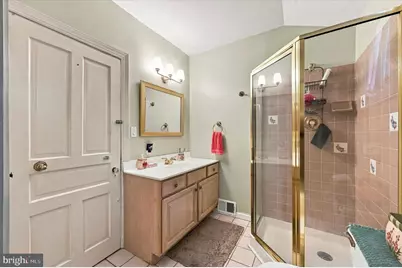 129 Wayne Ave E, Aldan, PA 19018 - Photo 24