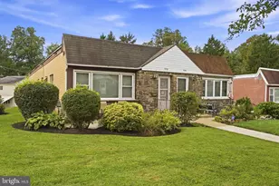 172 Juniper Rd, Havertown, PA 19083 - Photo 2