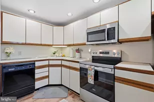 5303 Gramercy Dr, Clifton Heights, PA 19018 - Photo 10