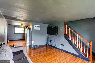 853 Delview Dr, Folcroft, PA 19032 - Photo 2