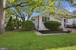 101 E Oak Ln, Glenolden, PA 19036 - Photo 1