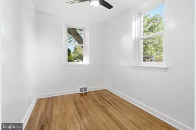 101 E Oak Lane, Glenolden, PA 19036 - Photo 12