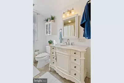 500 E Lancaster Avenue #112, Wayne, PA 19087 - Photo 16