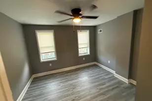 426 E 10th St, Chester, PA 19013 - Photo 24