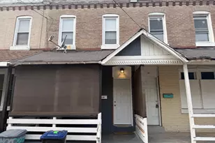 426 E 10th St, Chester, PA 19013 - Photo 2
