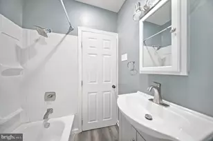 1435 Edgmont Ave, Chester, PA 19013 - Photo 18