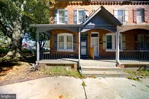 1435 Edgmont Ave, Chester, PA 19013 - Photo 2